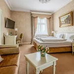 Hotel apartamentowy Pałac Gruszów Świdnica