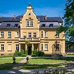 Pałac Gruszów Hotel apartamentowy Świdnica