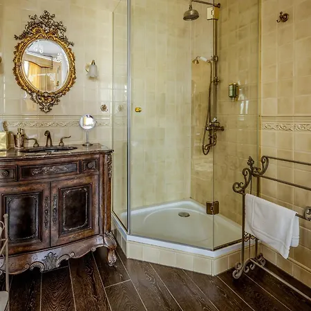 Palac Gruszow Lägenhetshotell