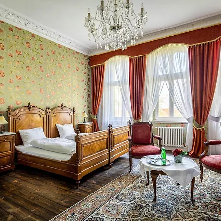 Palac Gruszow 4*