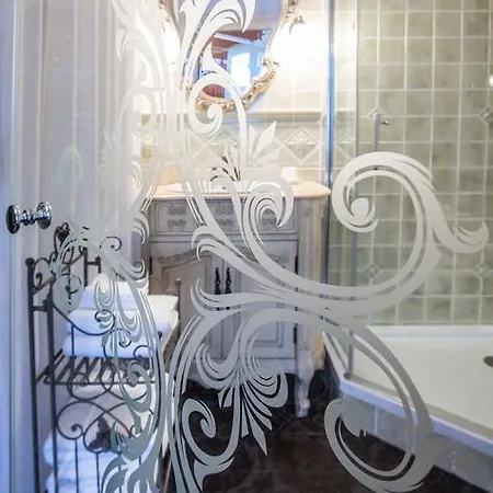 Lägenhetshotell Palac Gruszow 4*