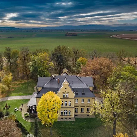 Palac Gruszow Lejlighedshotel Świdnica