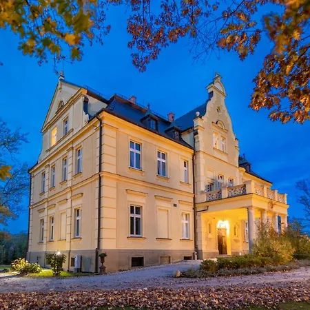 Aparthotel Palac Gruszow 4*