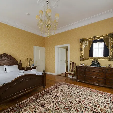 Hotel apartamentowy Pałac Gruszów *