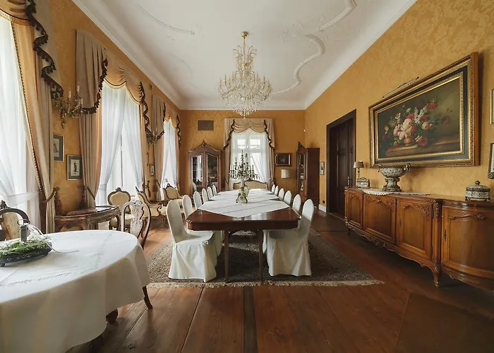 Hotel apartamentowy Pałac Gruszów Świdnica