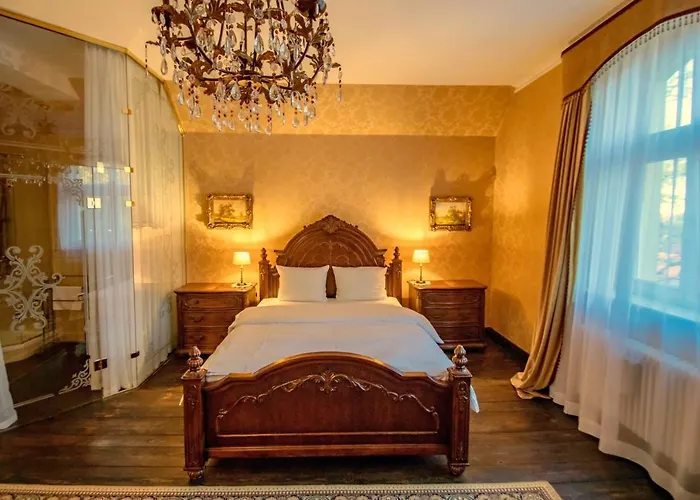 Pałac Gruszów Hotel apartamentowy 4*